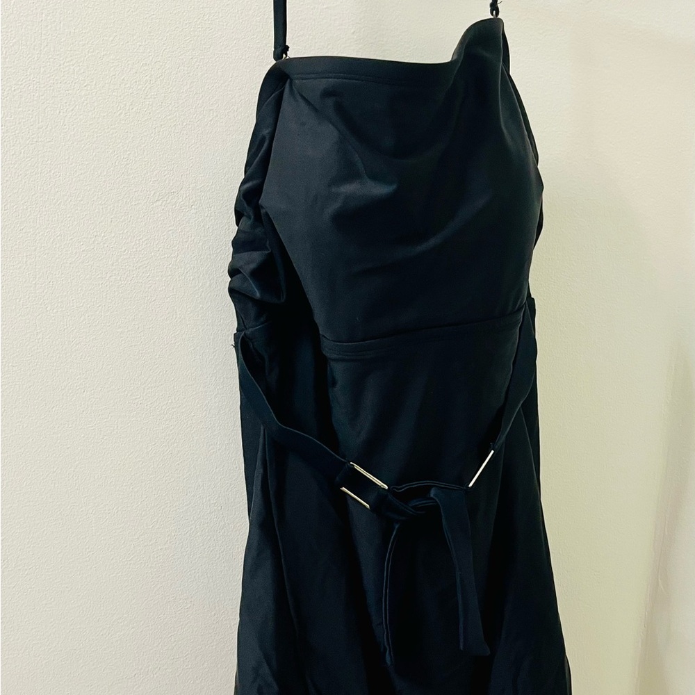 Swimdress. Slimming, removable straps, lined swimdress with belt detail